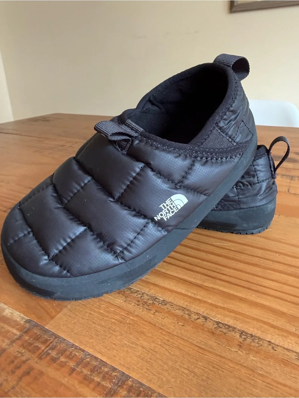 The North Face Black Youth THERMOBALL™ Traction Mules II - size 1